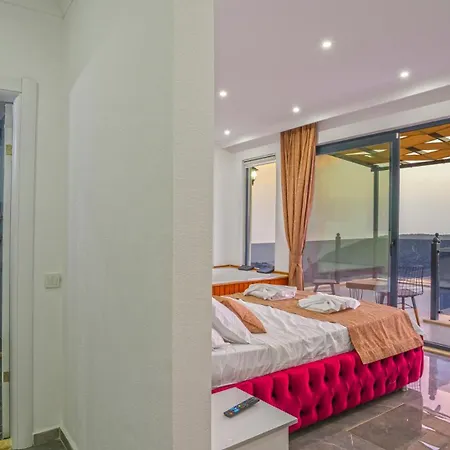 Guenes 1 Villa Kas